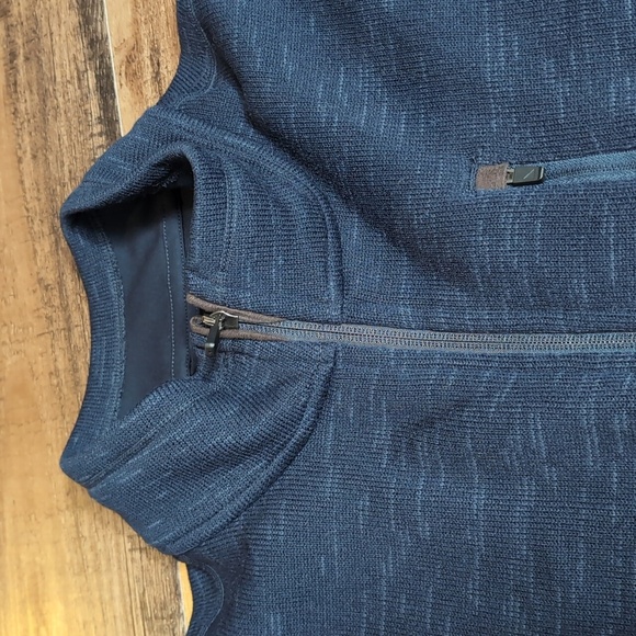 UNTUCKit Fleece Full Zip Size XXL in Heathered Blue - Picture 5 of 11